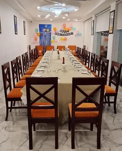Hotel Durbar & 3*