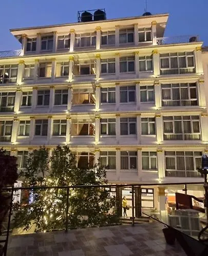 Durbar & 3* Kathmandu