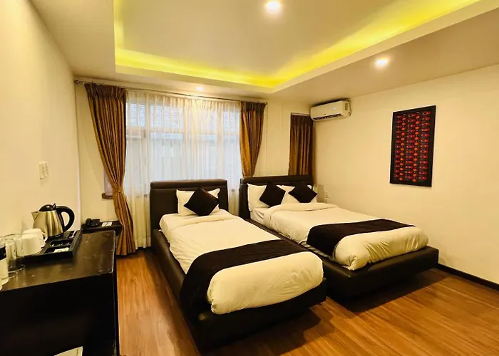 Durbar & 3*