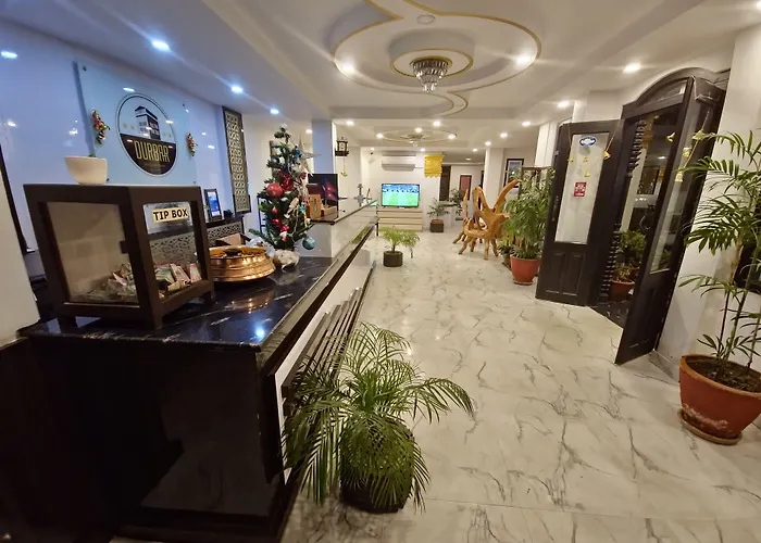 Durbar & Hotel 3*
