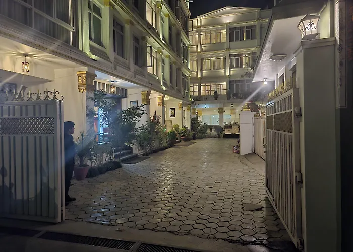 Hotel Durbar &