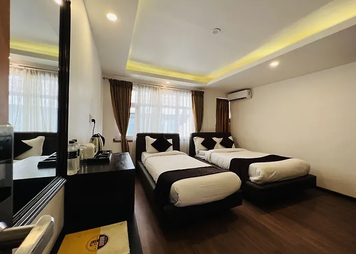 Durbar & 3*